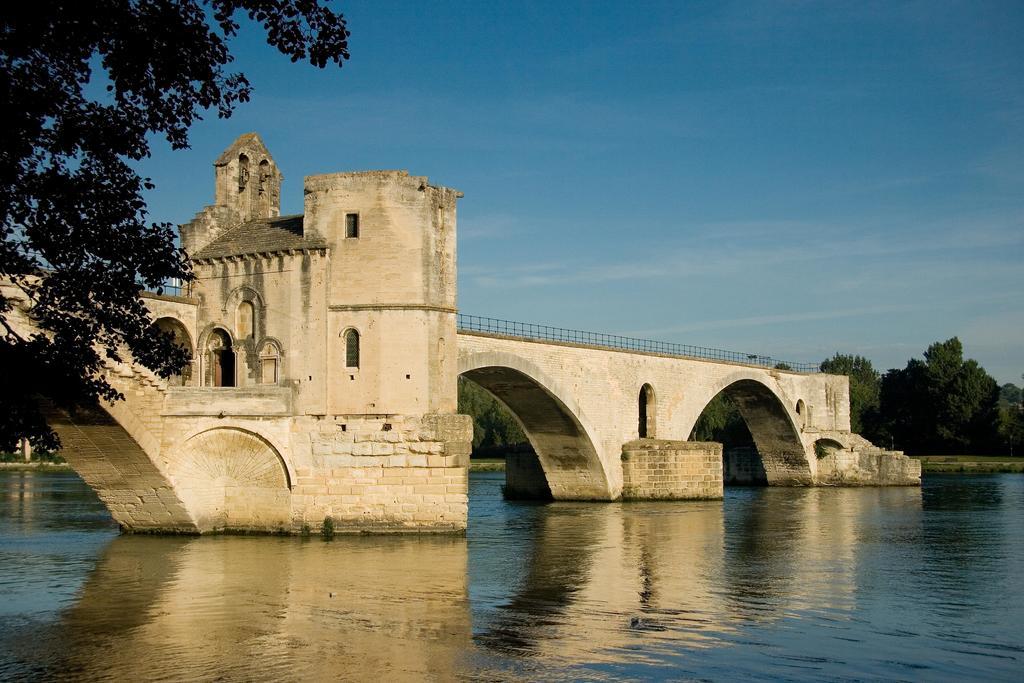 Le Clos Martin Eyragues Exterior foto
