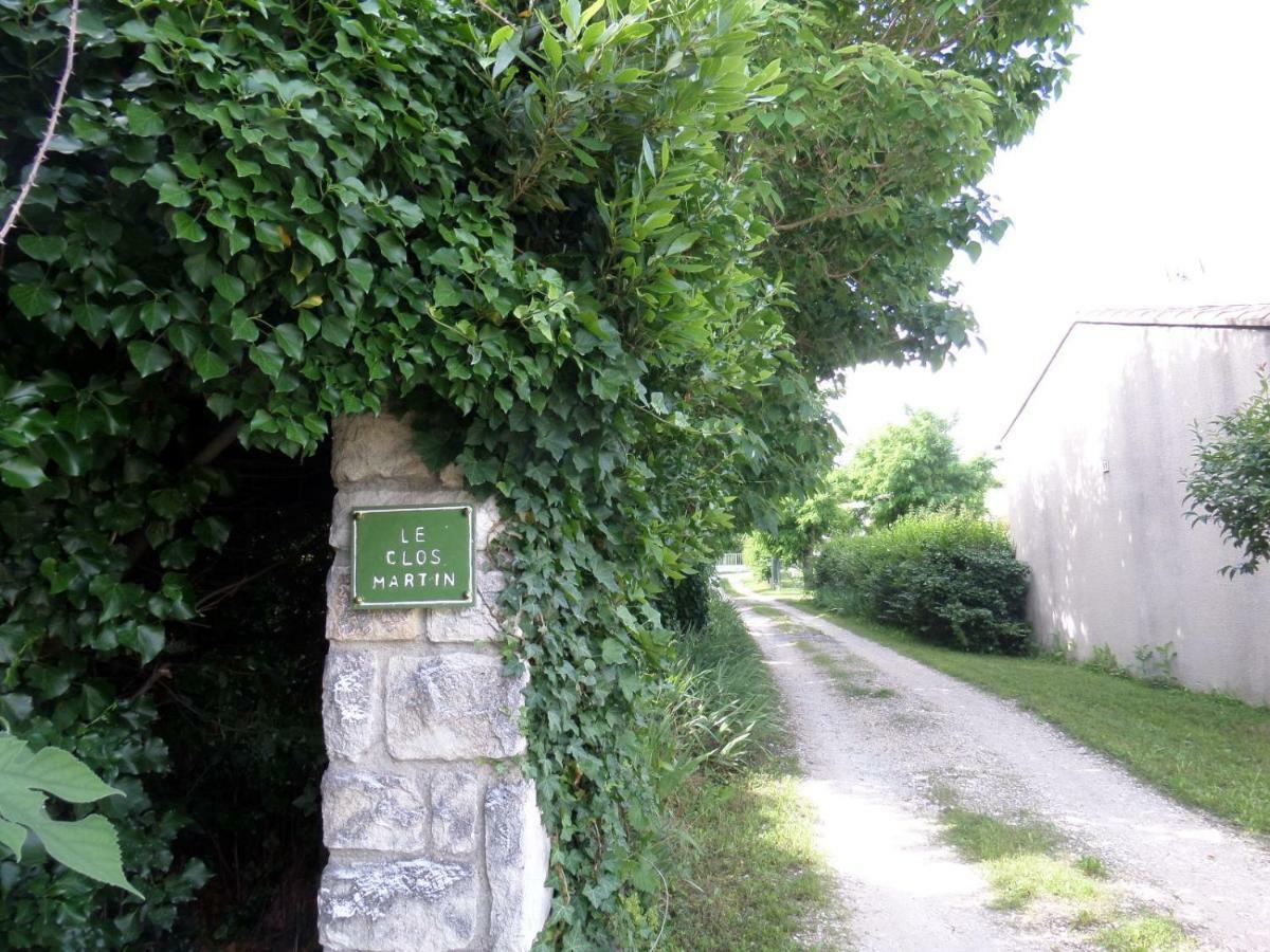 Le Clos Martin Eyragues Exterior foto